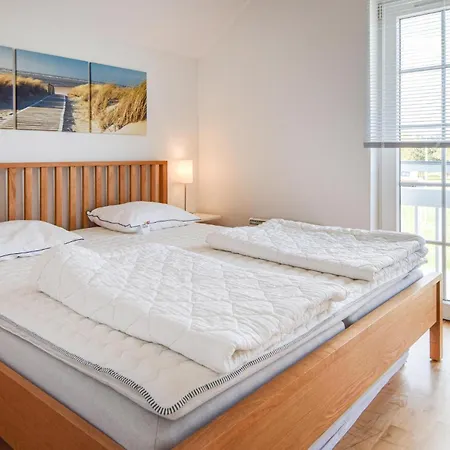 Holiday home Stunning Home In Blavand With Wifi