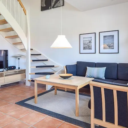 Stunning Home In Blavand With Wifi Holiday home *